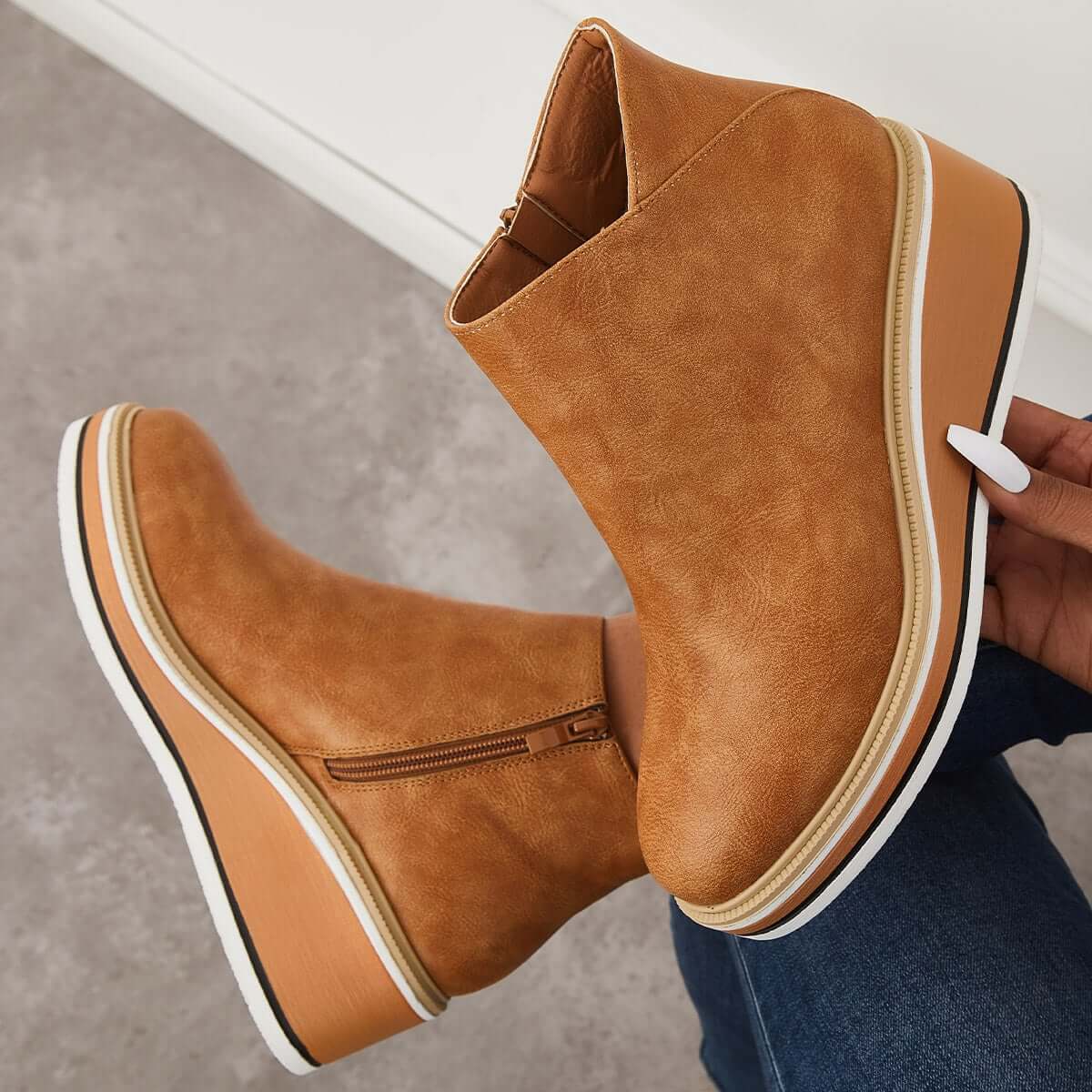 Noemi – Modische Plateau-Stiefeletten mit Reißverschluss