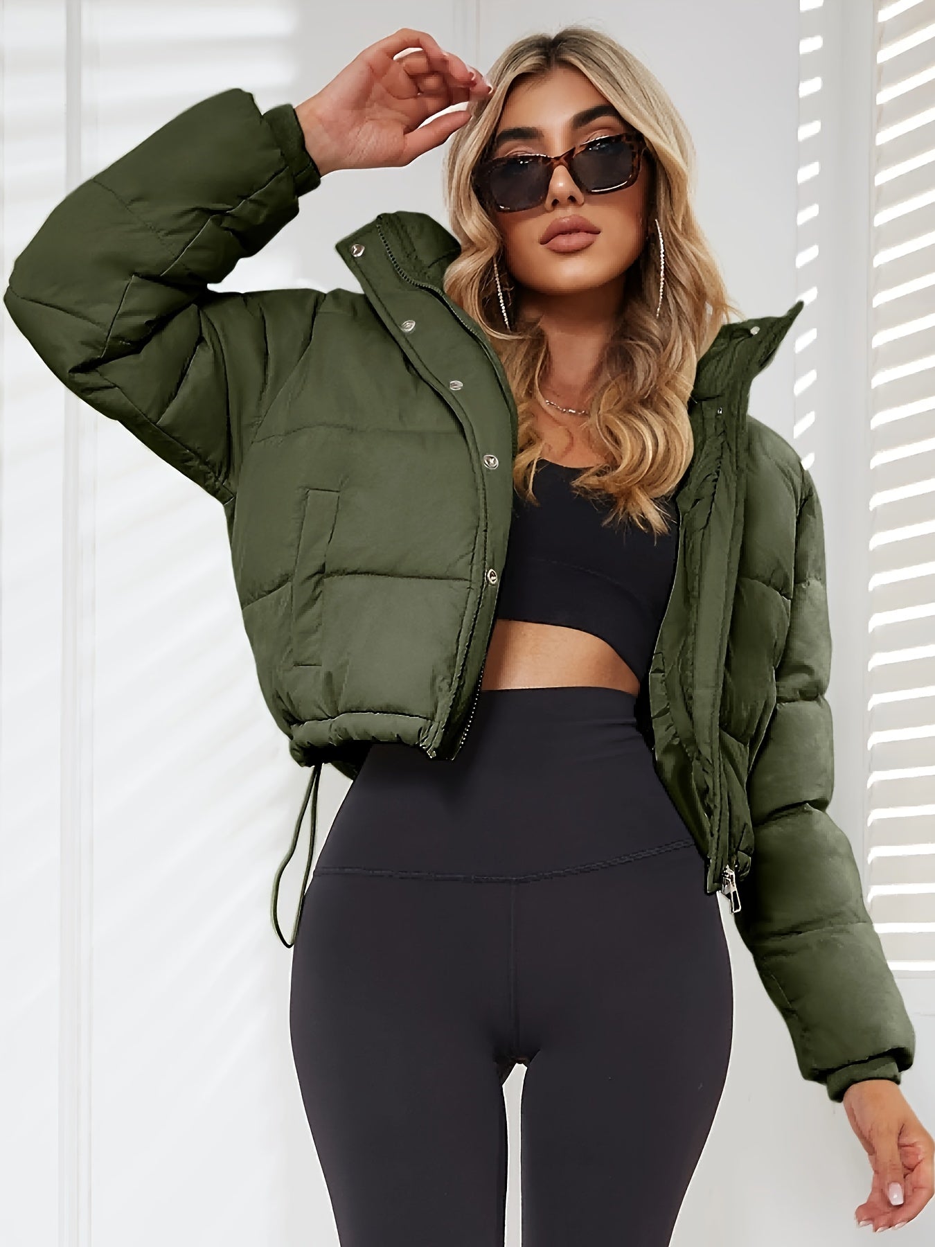 Lia – Winter Steppjacke im Cropped-Look