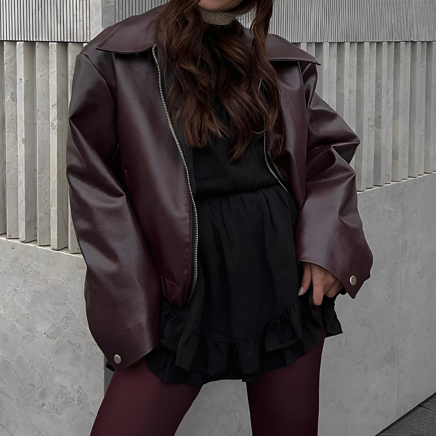 Noelle – Damen Kunstlederjacke mit Reißverschluss und Oversize-Passform