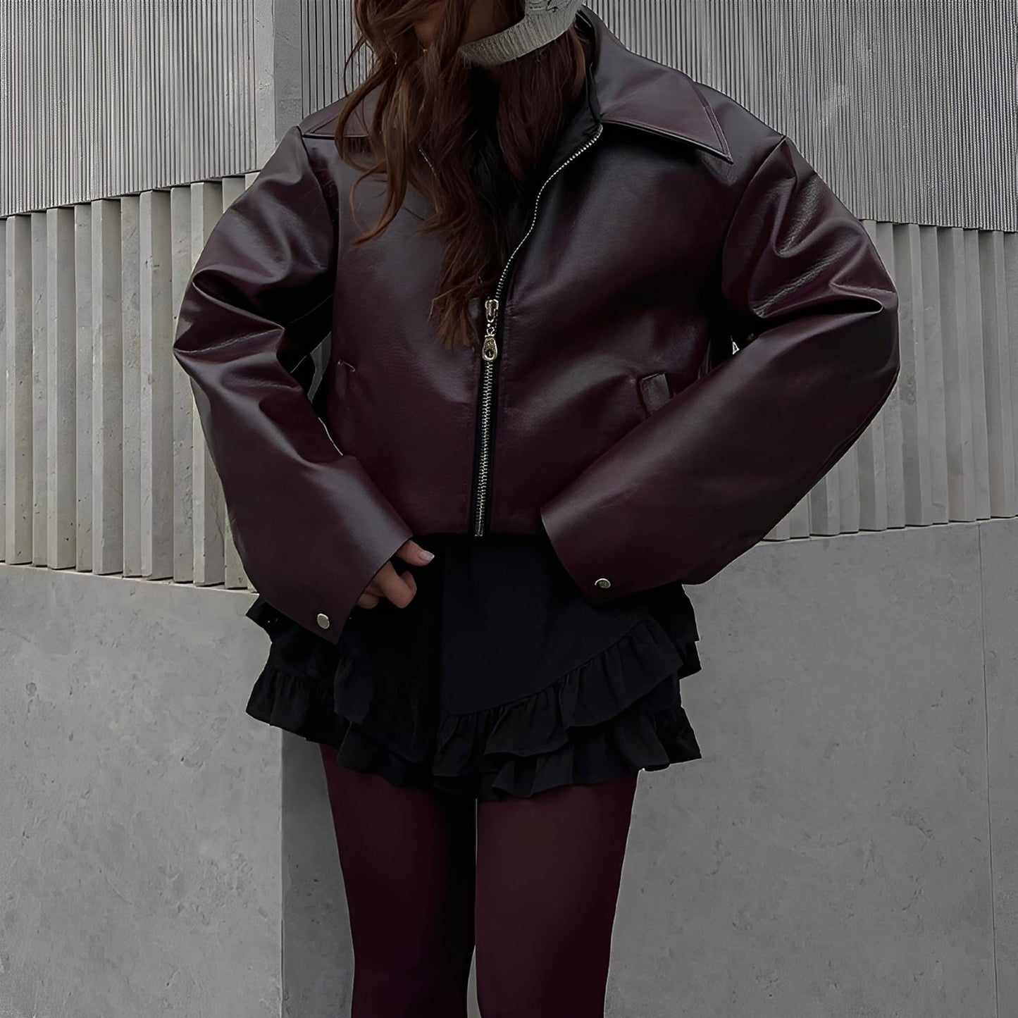 Noelle – Damen Kunstlederjacke mit Reißverschluss und Oversize-Passform