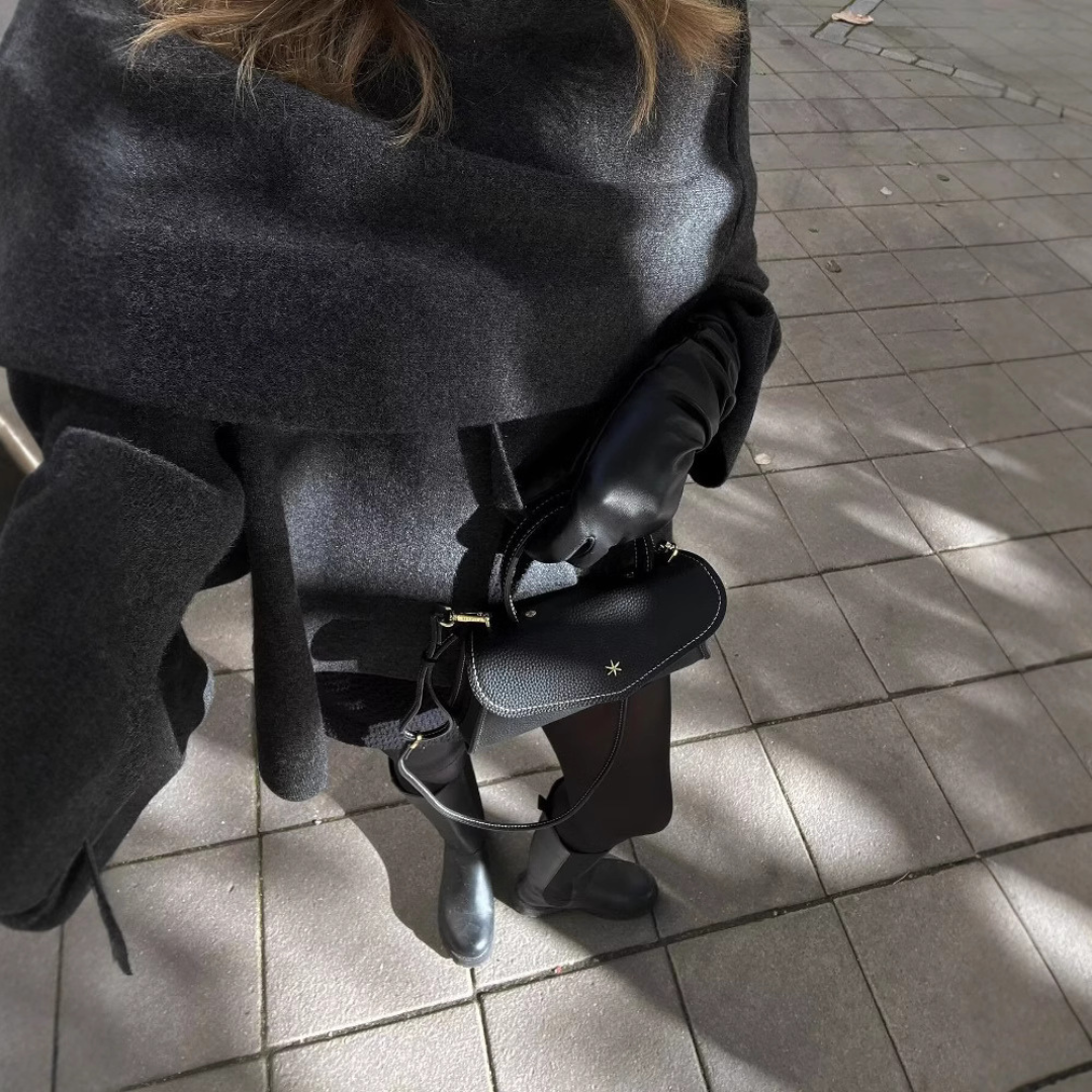 Isabella - Damen Cape mit Wolle asymmetrischem Schnitt