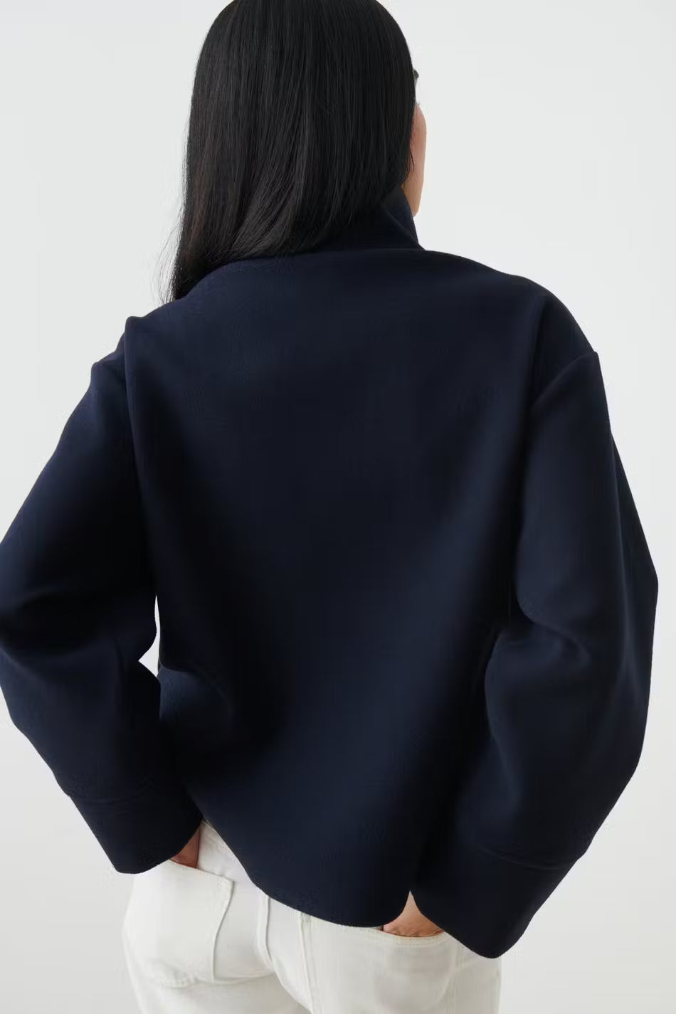 Lea – Asymmetrische Stehkragenjacke Damen