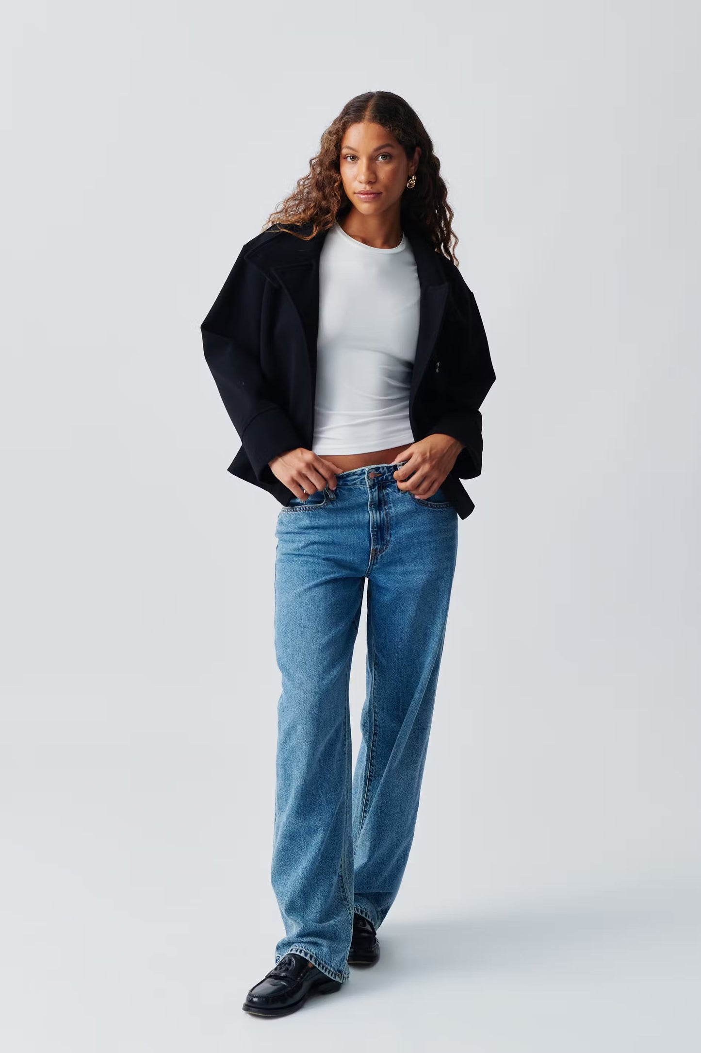 Lea – Asymmetrische Stehkragenjacke Damen