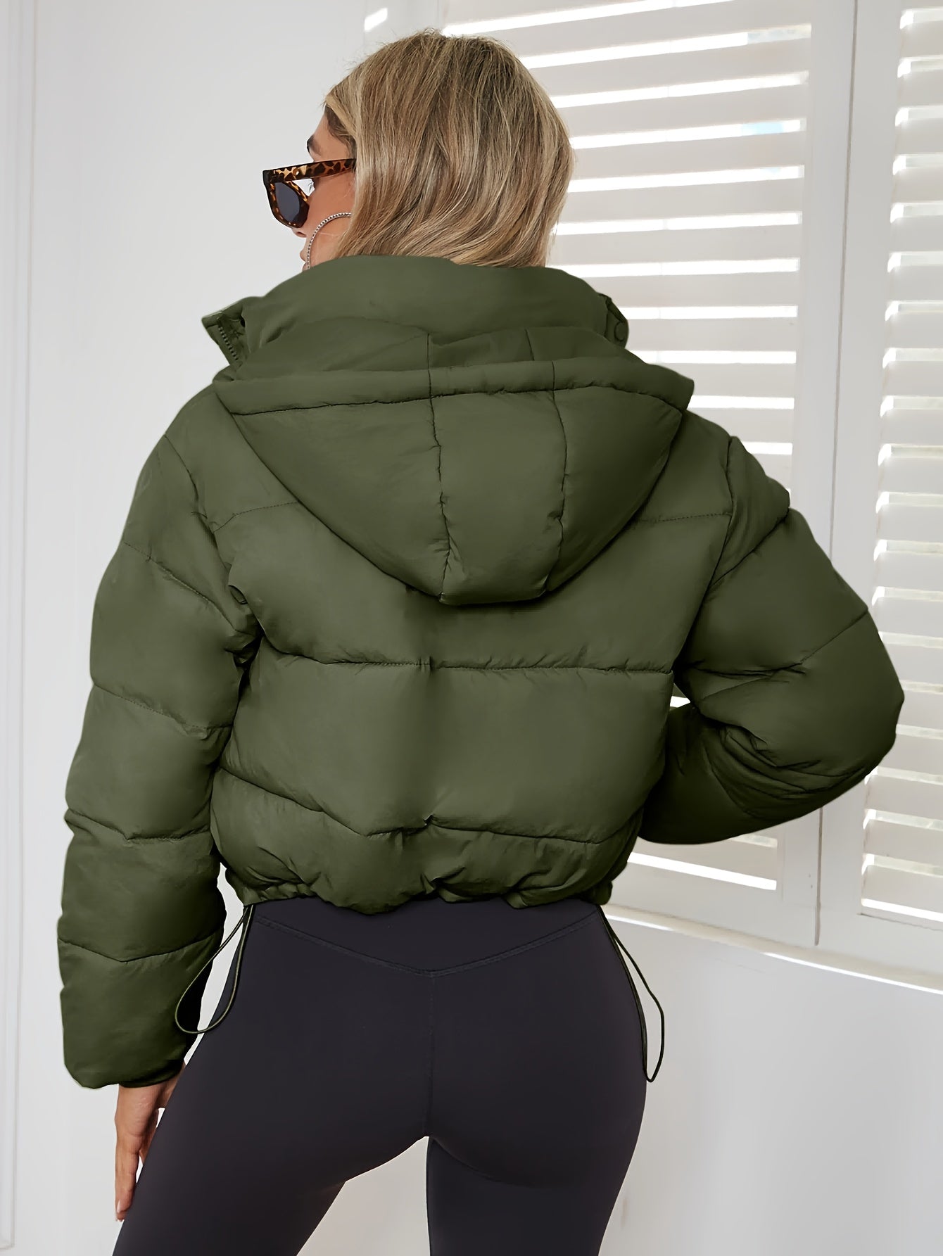 Lia – Winter Steppjacke im Cropped-Look