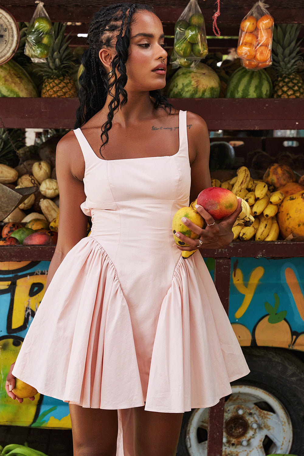 Maya – Luftiges Sommerkleid mit Falten-Design