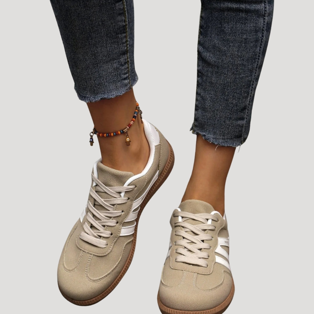 Lina - Damen Sneaker mit Kontraststreifen und Gummisohle