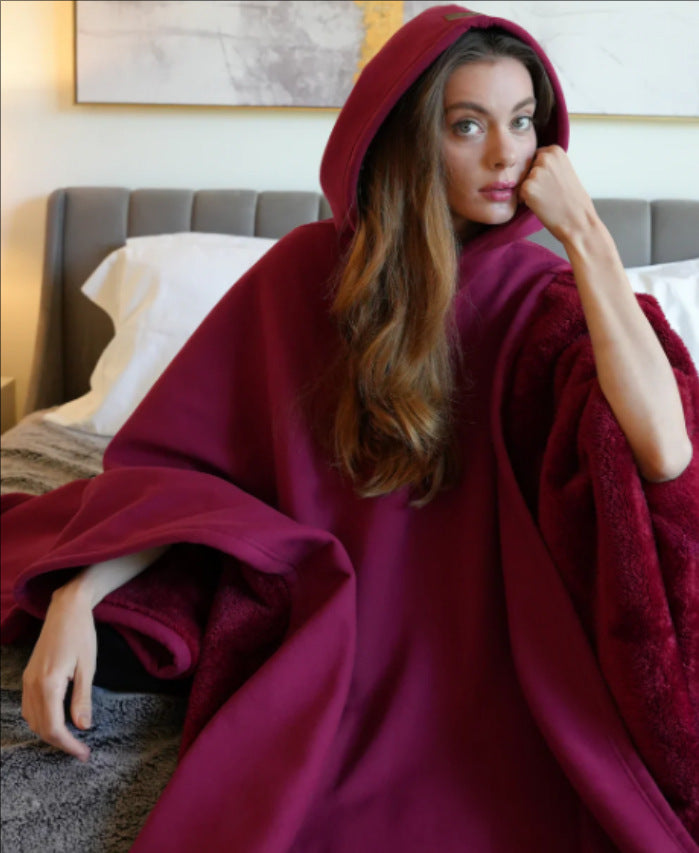 Milan - Unisex Kuscheldecke mit Kapuze Sofa