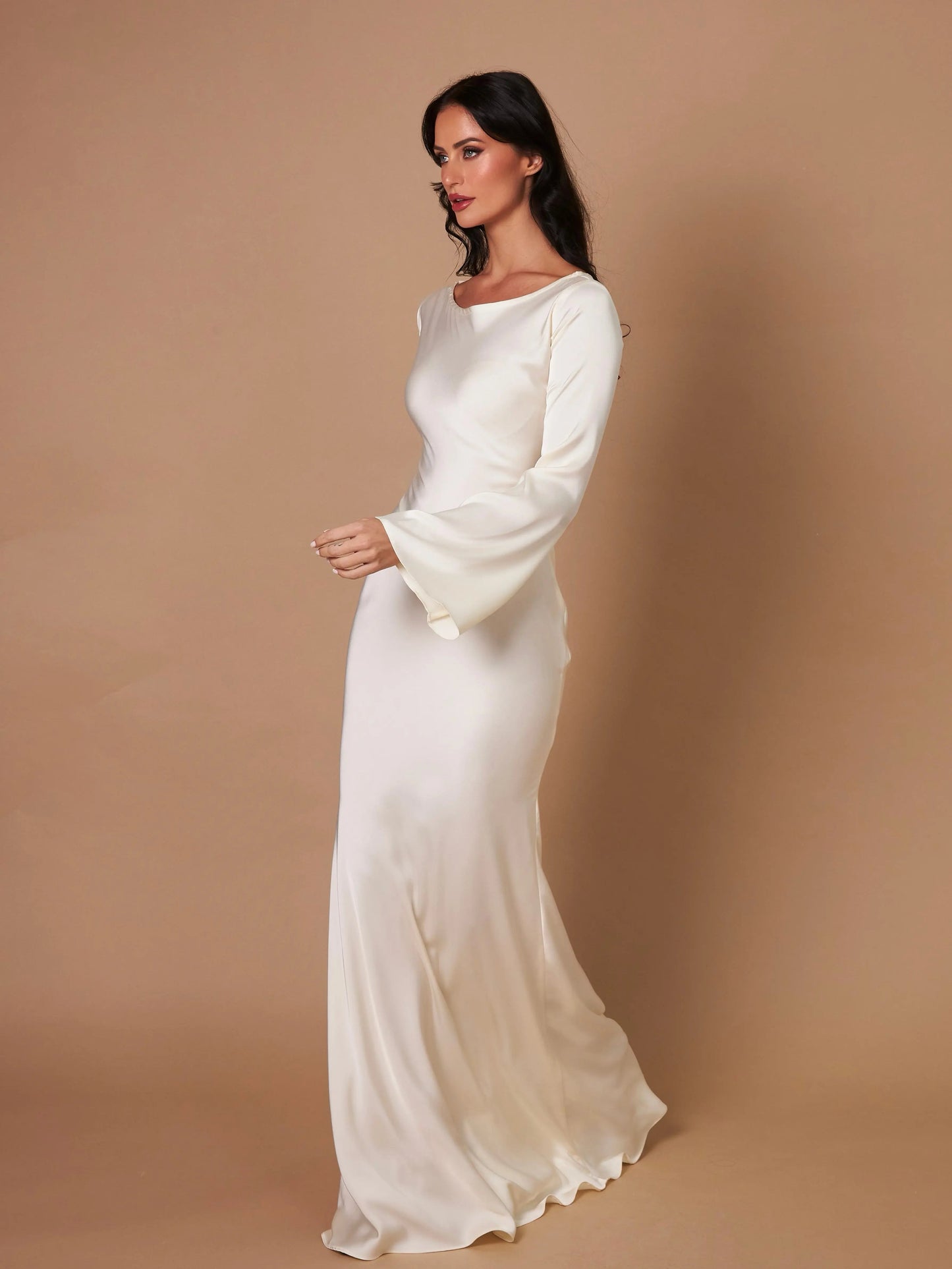 Valeria - Damen Maxikleid elegant langarm figurbetont mit weitem Saum