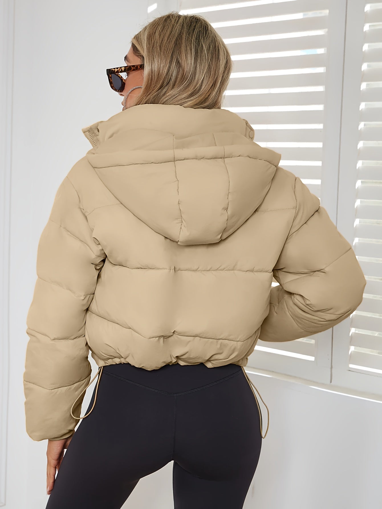 Lia – Winter Steppjacke im Cropped-Look