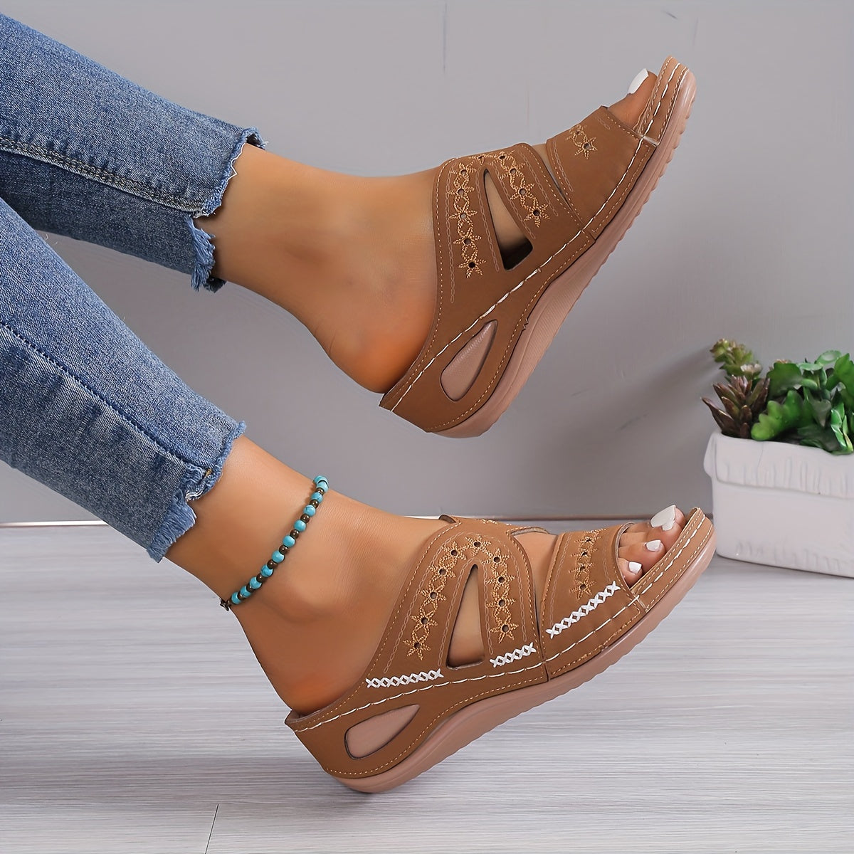 Mila – Komfort-Pantolette mit floralem Muster