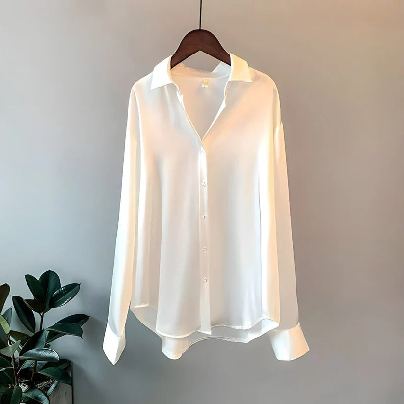 Clara - Damenbluse mit Satin-Finish und klassischem Kragen