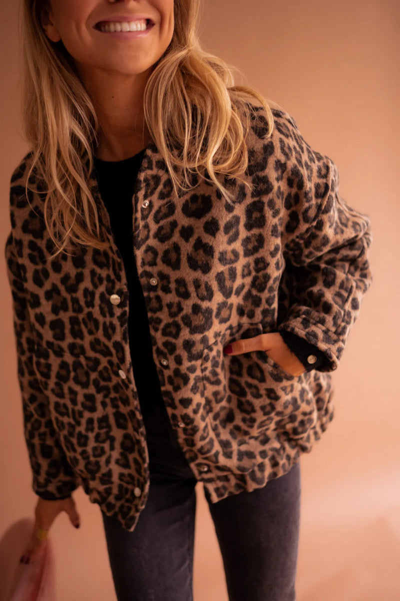 Mia - Damen Jacke mit Leopardenmuster