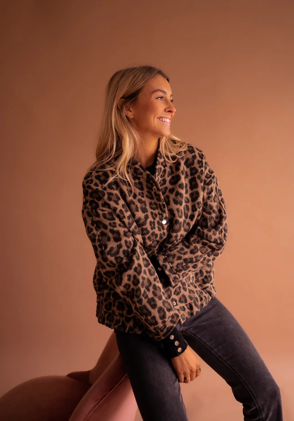 Mia - Damen Jacke mit Leopardenmuster