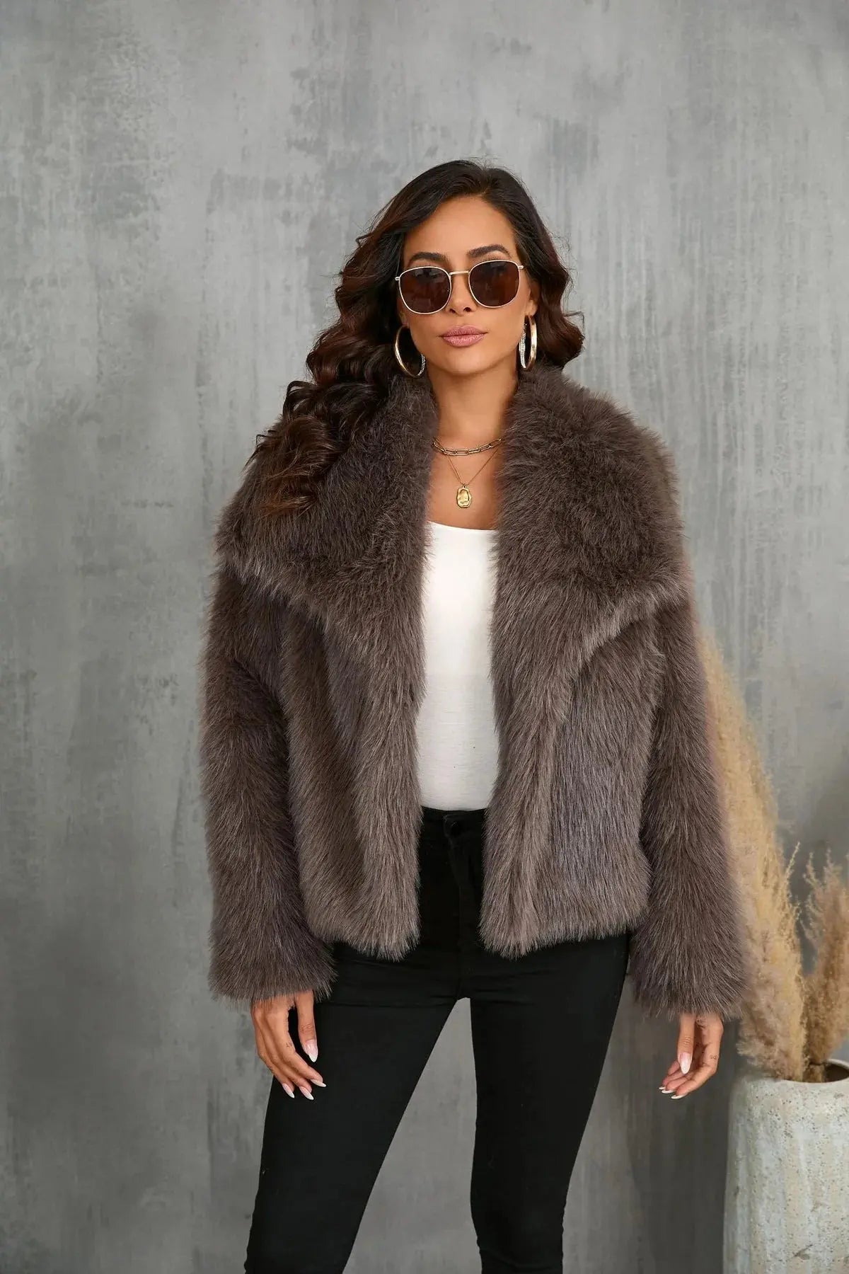 Alessia – Edle Kunstpelzjacke Damen