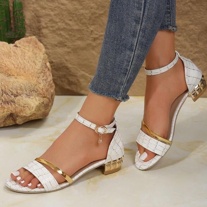 Lucia – Elegante Sandalen mit Goldakzenten