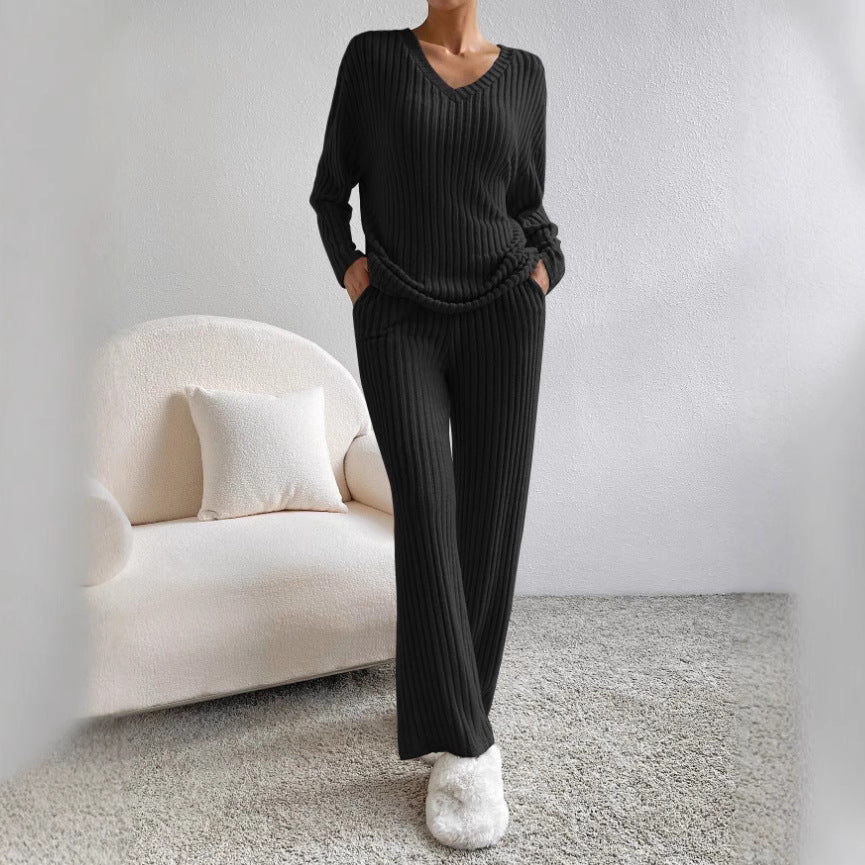 Alina – Damen Strick-Set mit V-Ausschnitt und lockerer Passform