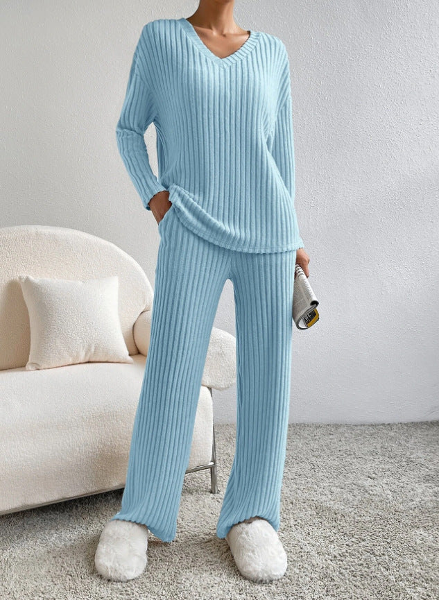 Alina – Damen Strick-Set mit V-Ausschnitt und lockerer Passform