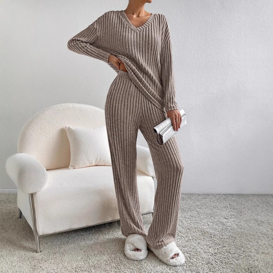 Alina – Damen Strick-Set mit V-Ausschnitt und lockerer Passform