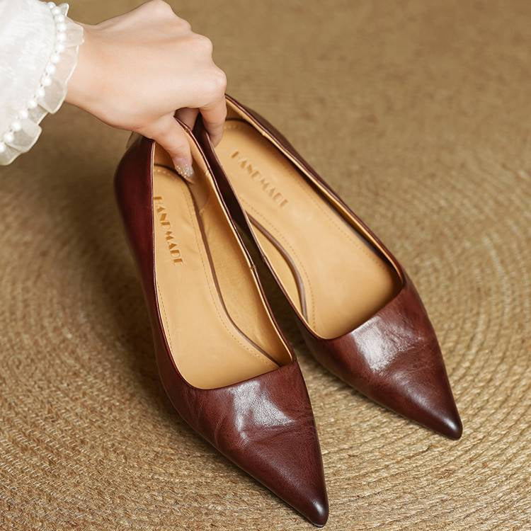 Elena - Damen Pumps mit Kitten-Heel