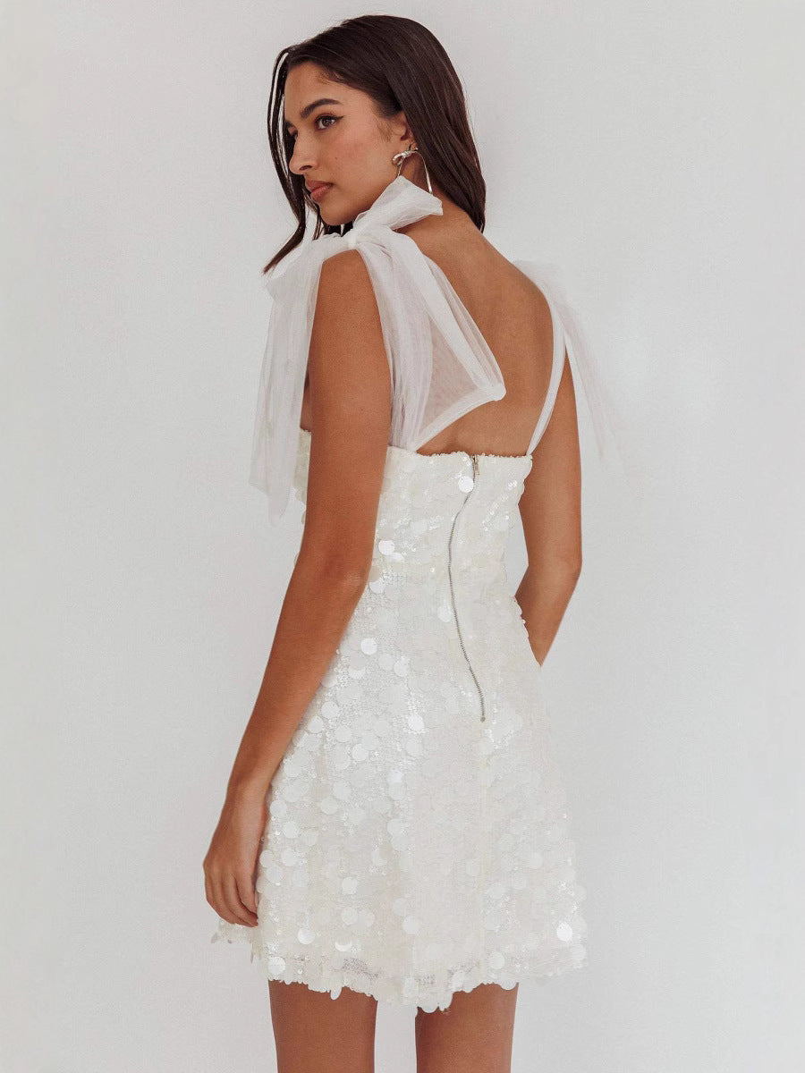 Sophia - Damen Minikleid funkelnd mit V-Ausschnitt und Schleifendetails