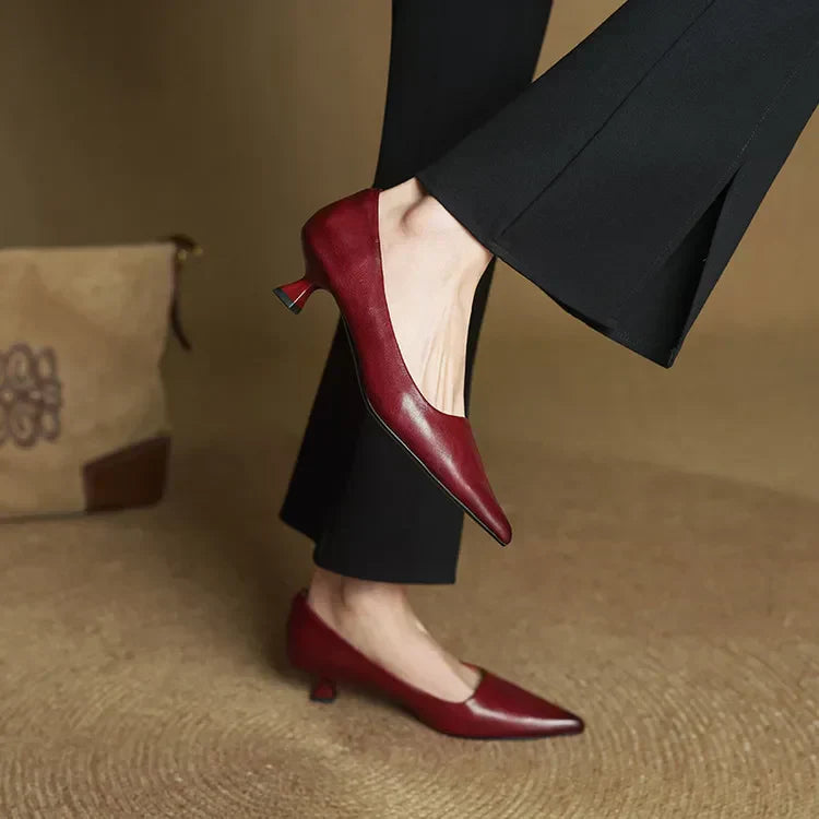Elena - Damen Pumps mit Kitten-Heel