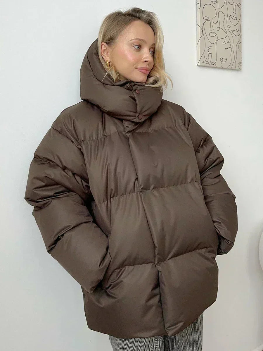 Lissandra – Oversize Daunenjacke mit Kapuze