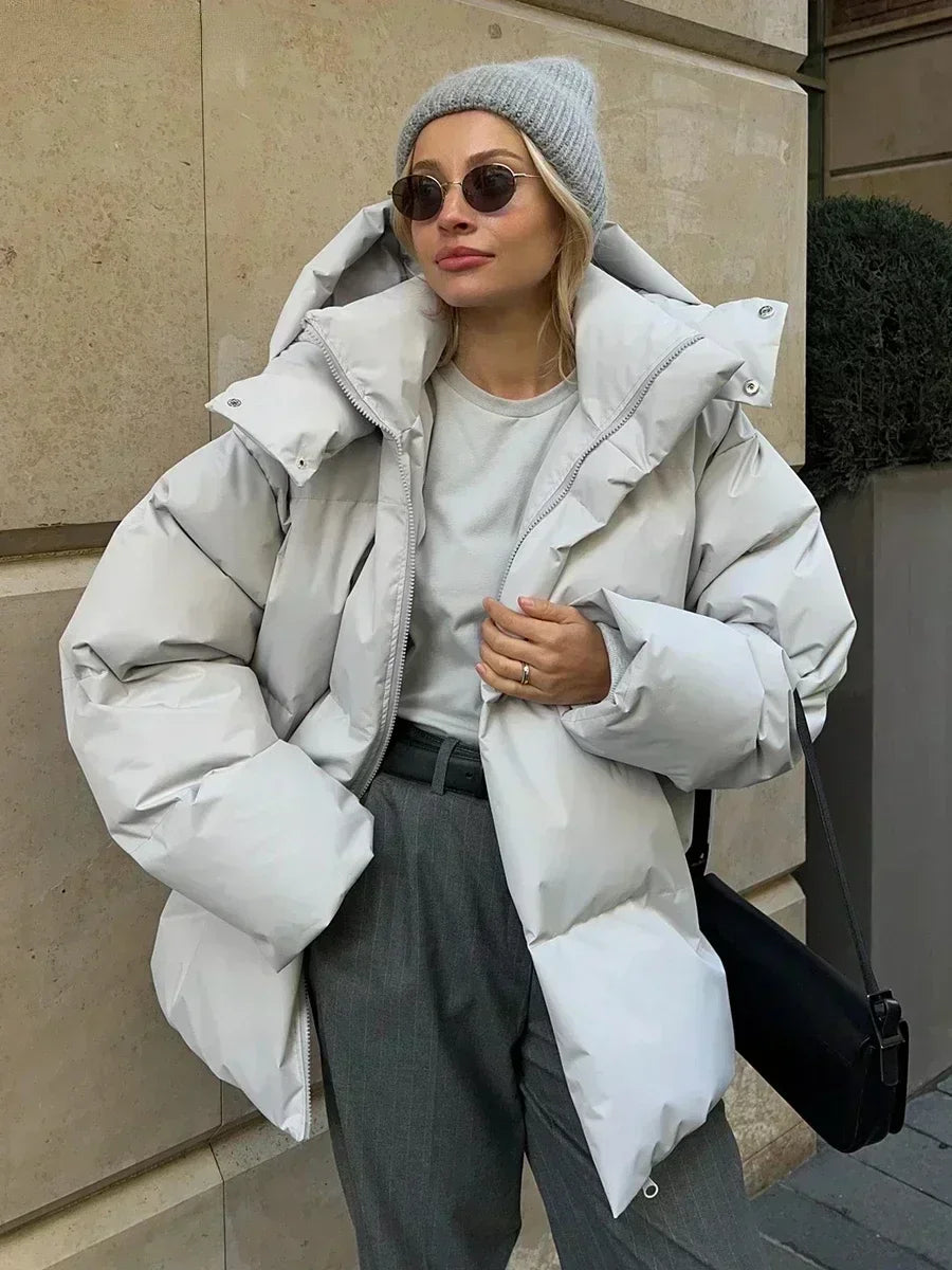 Lissandra – Oversize Daunenjacke mit Kapuze