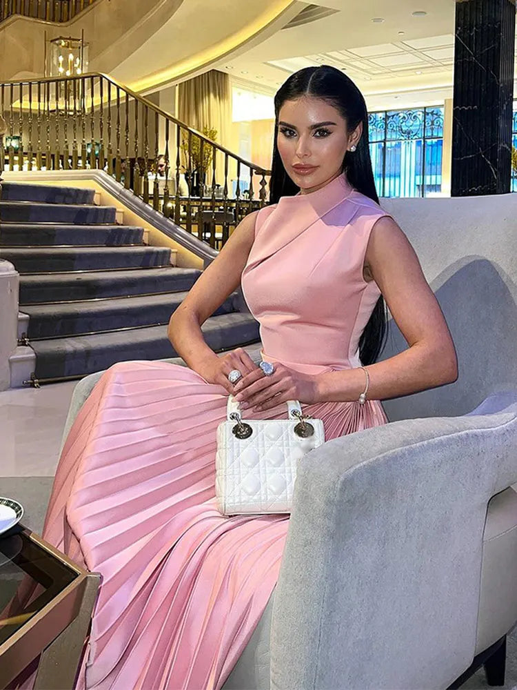 Lucia - Damen Abendkleid mit Faltenrock und hohem Kragen