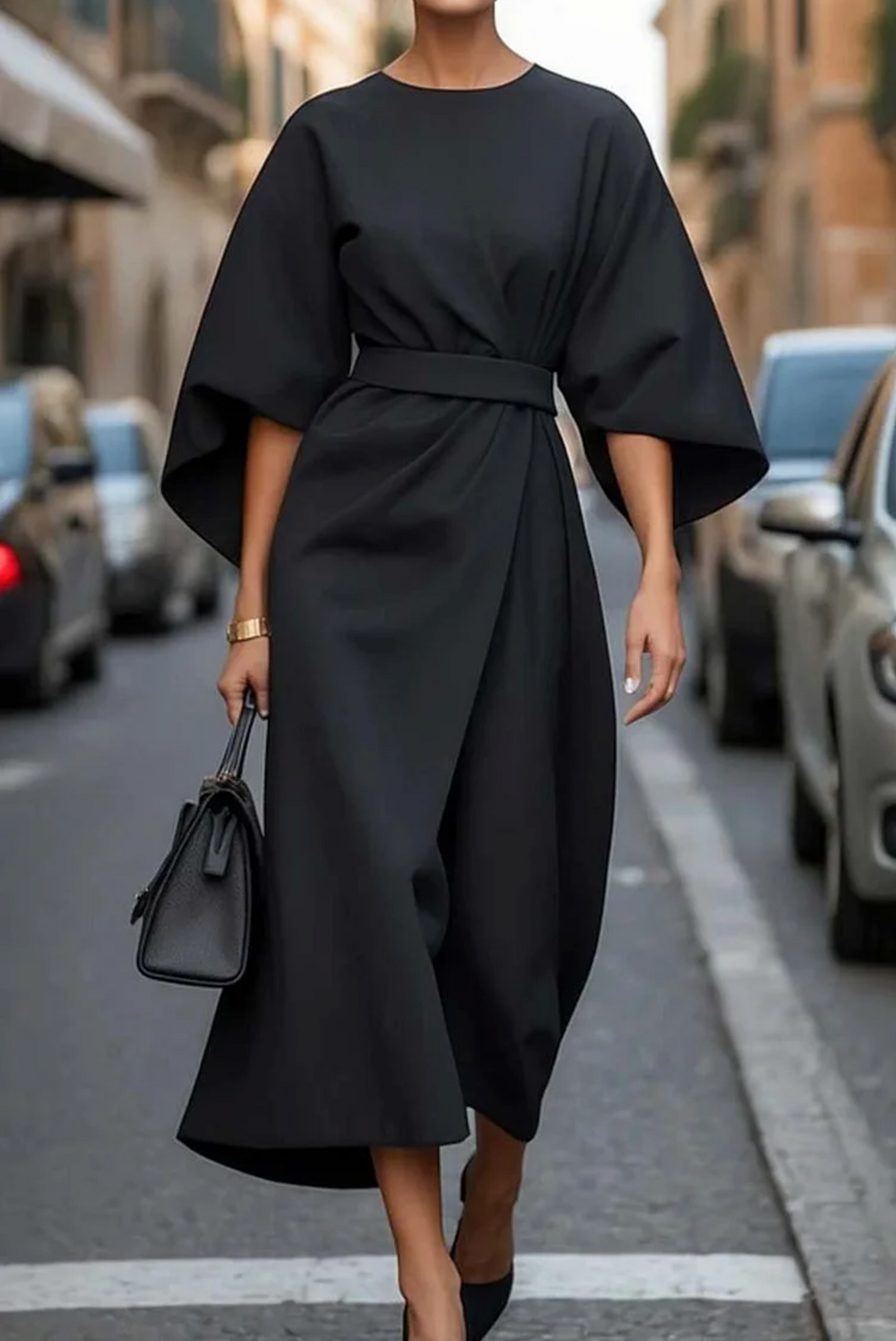 Elena - Damenkleid mit weitem Ärmel-Design und Taillengürtel