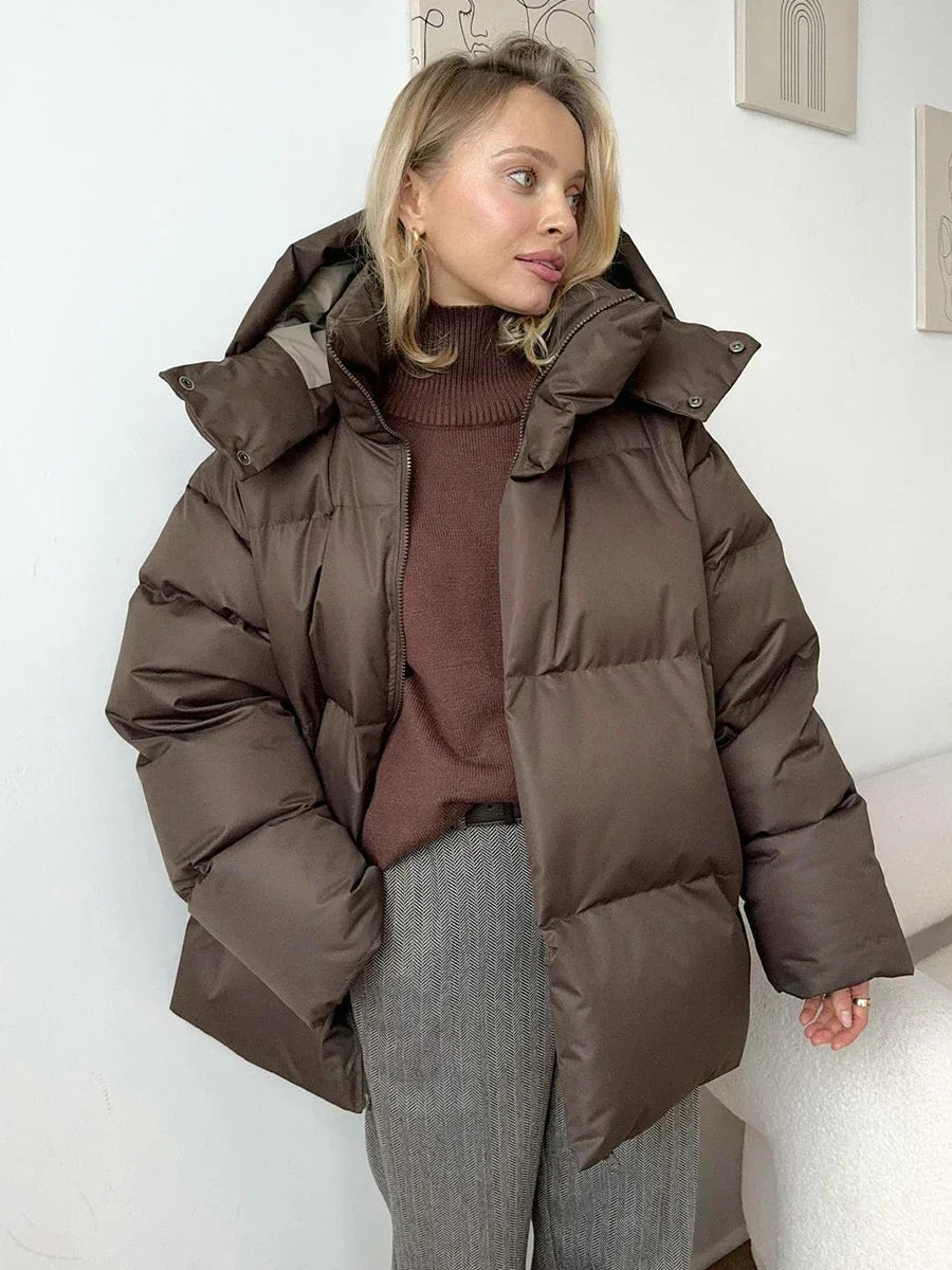 Lissandra – Oversize Daunenjacke mit Kapuze