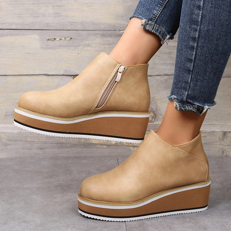 Noemi – Modische Plateau-Stiefeletten mit Reißverschluss