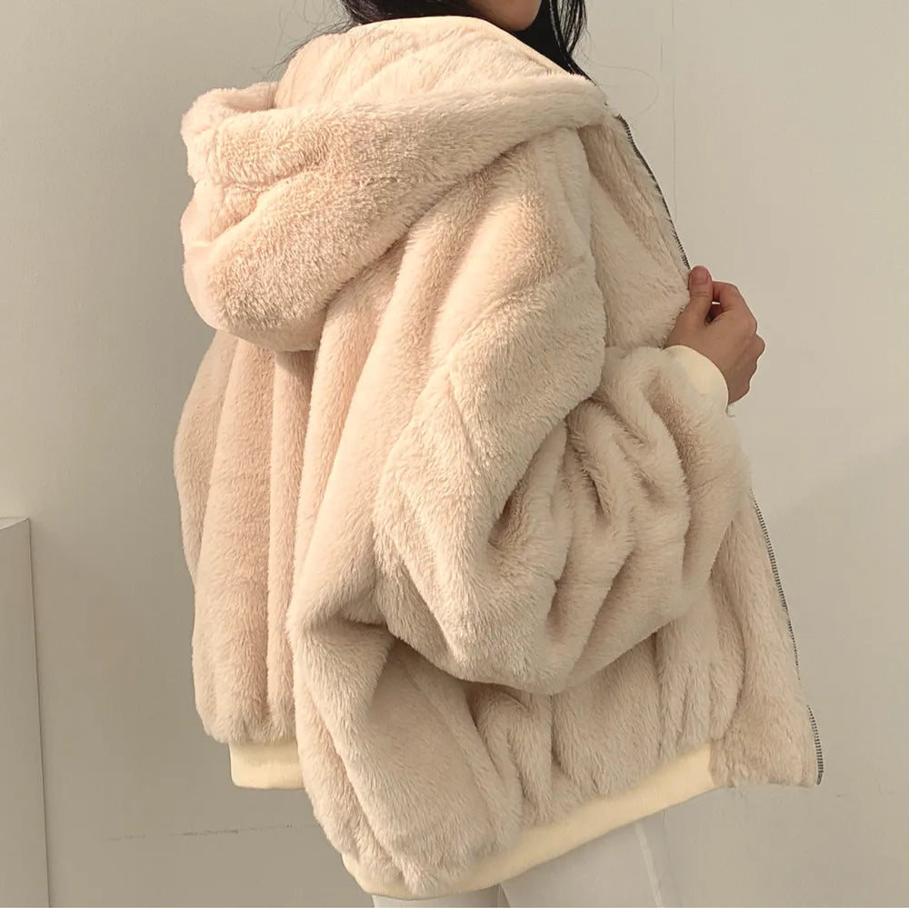 Mila - Damen Winterjacke oversized mit Fellfutter