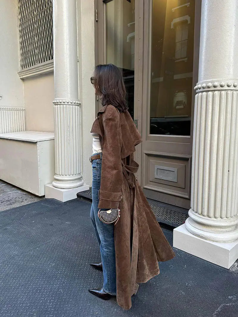 Isabella - Damen Wildleder Trenchcoat lang mit Reverskragen und Bindegürtel