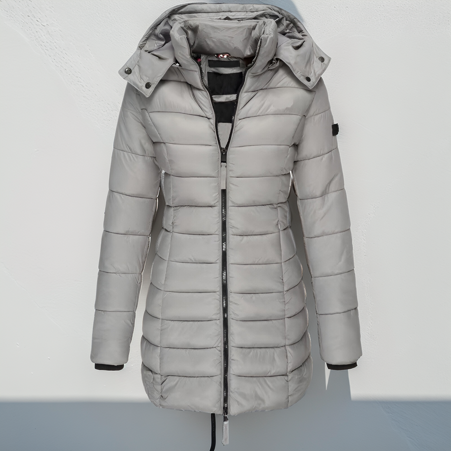 Morgana – Lange gesteppte Damenjacke mit Kapuze