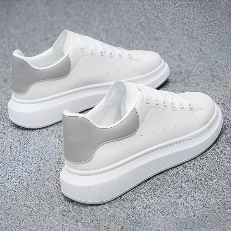 Noah - Unisex Sneaker in Weiß mit schwarzem Fersenpatch
