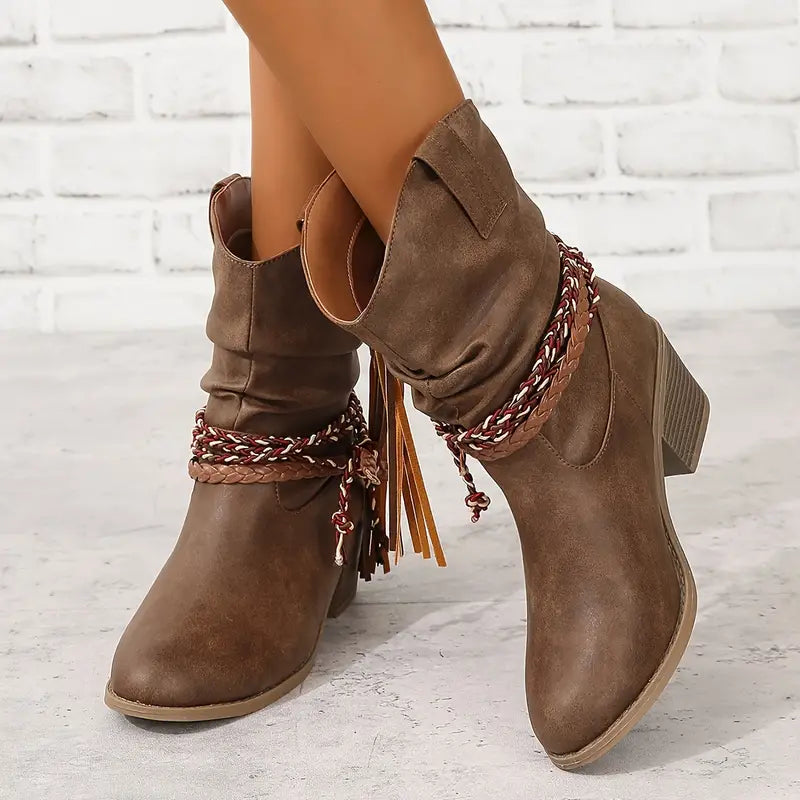 Luna – Cowgirl Boots mit Flechtdetails und Fransen