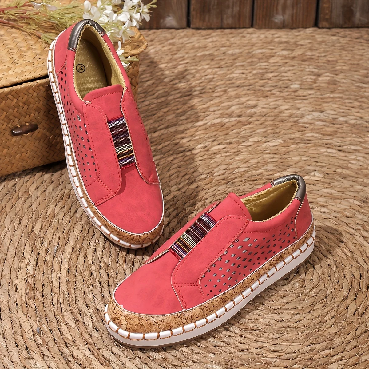 Mara – Bequeme Slipper mit Kork-Details