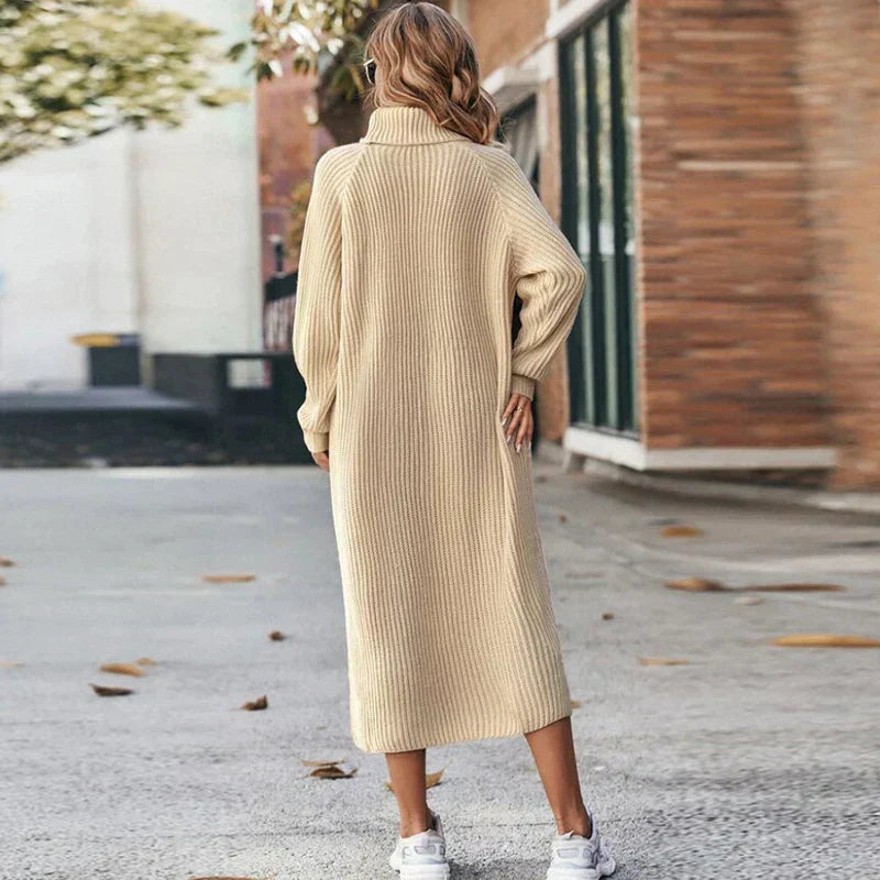 Elena – Damen Strickkleid mit Rollkragen und langer Passform