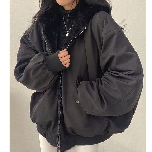 Liora – Oversize Jacke mit Teddykragen