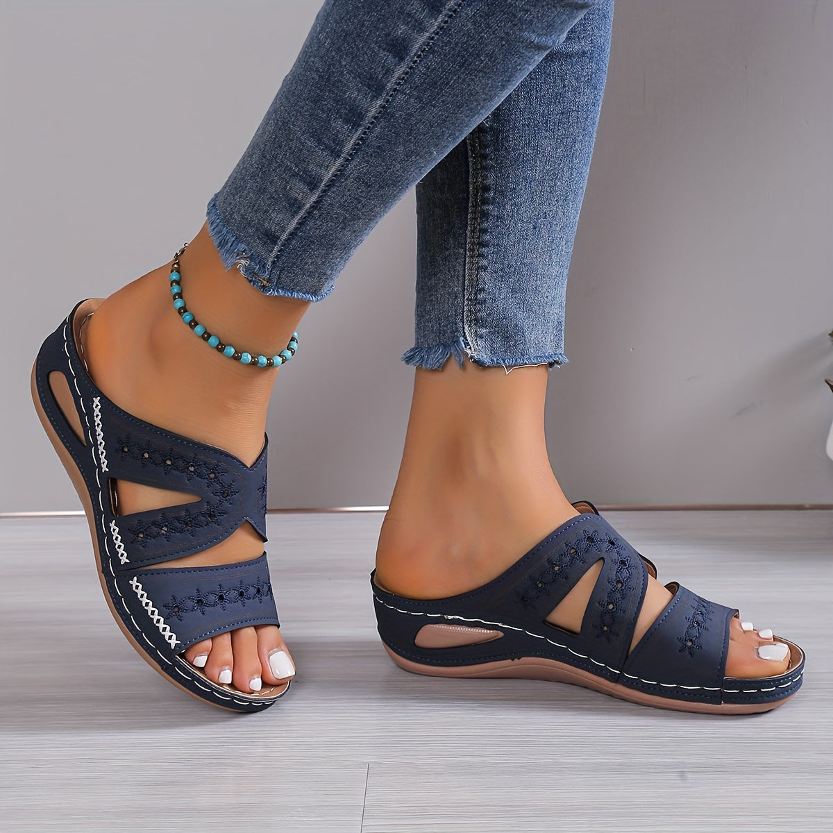 Mila – Komfort-Pantolette mit floralem Muster