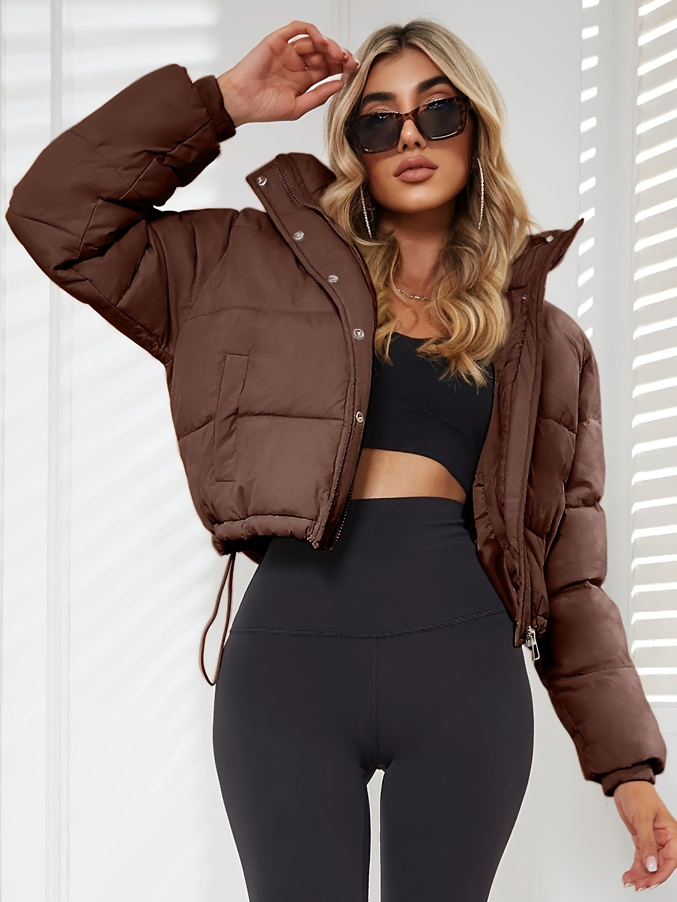 Lia – Winter Steppjacke im Cropped-Look