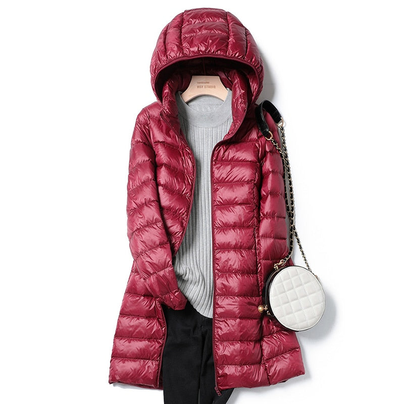Lina – Damen Steppmantel mit Kapuze und glänzendem Finish
