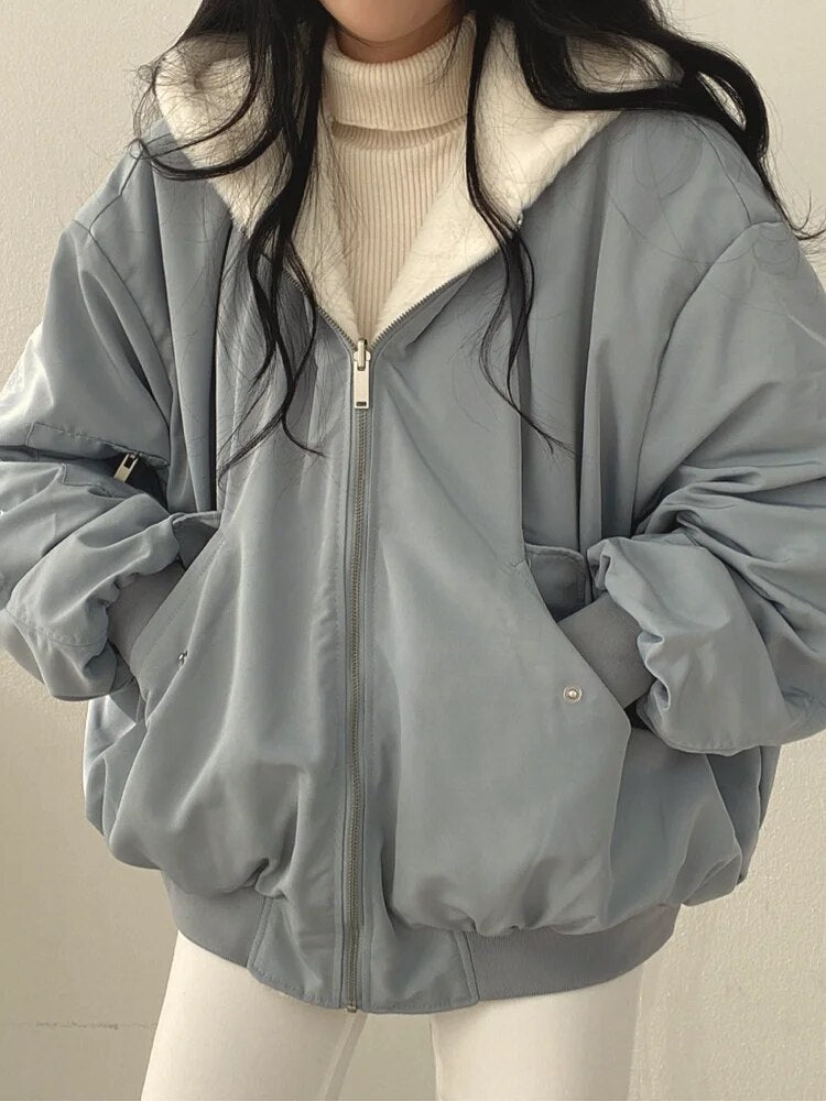 Liora – Oversize Jacke mit Teddykragen