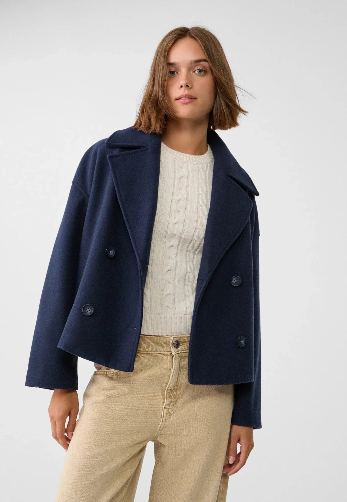 Lina – Kurzer Wollblazer im Oversized-Look für Damen