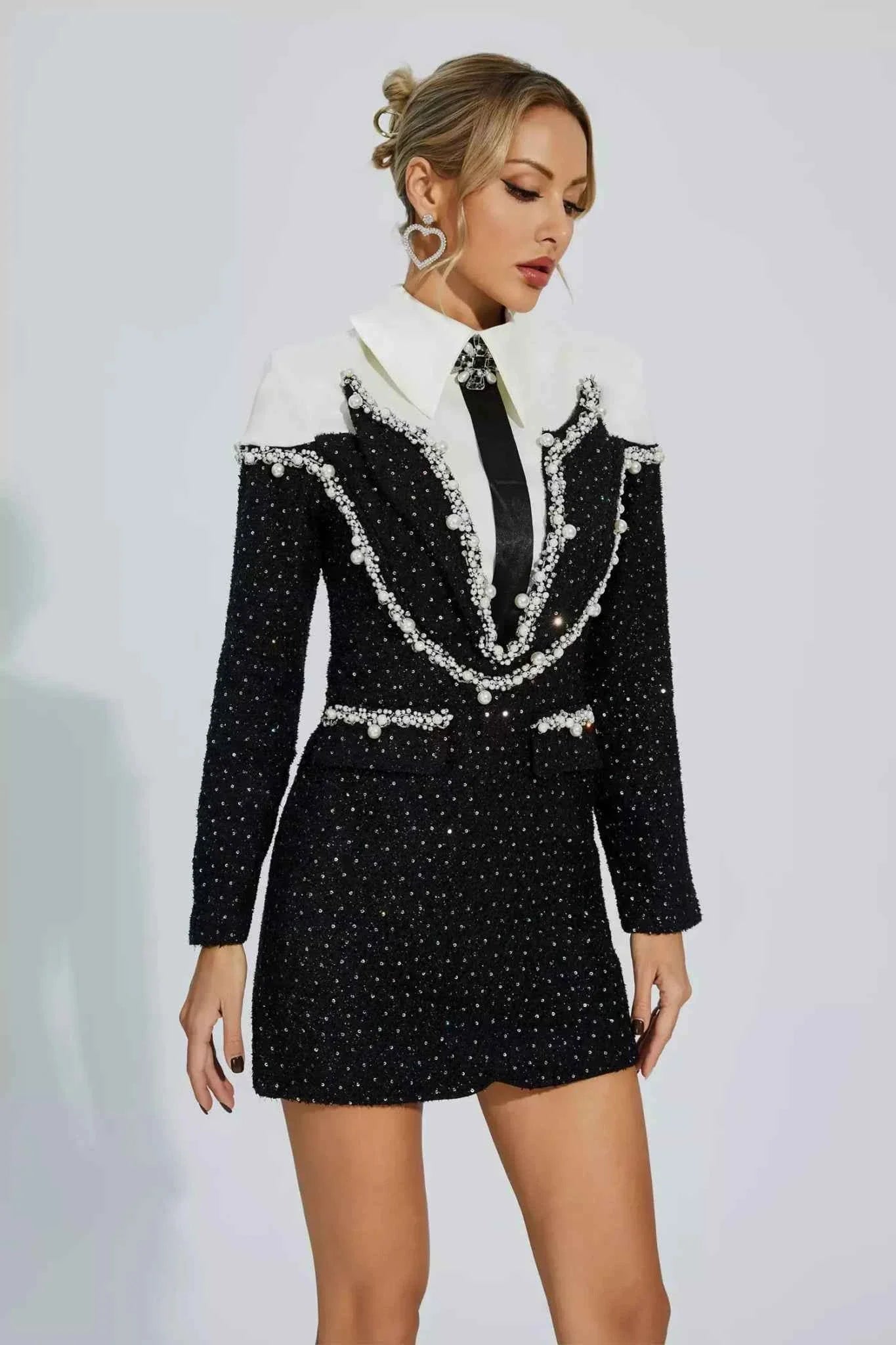 Diana - Elegantes Damen-Minikleid mit Kragen, langen Ärmeln