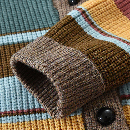 Marlon – Gestreifte Strickjacke mit Knopfleiste Herren