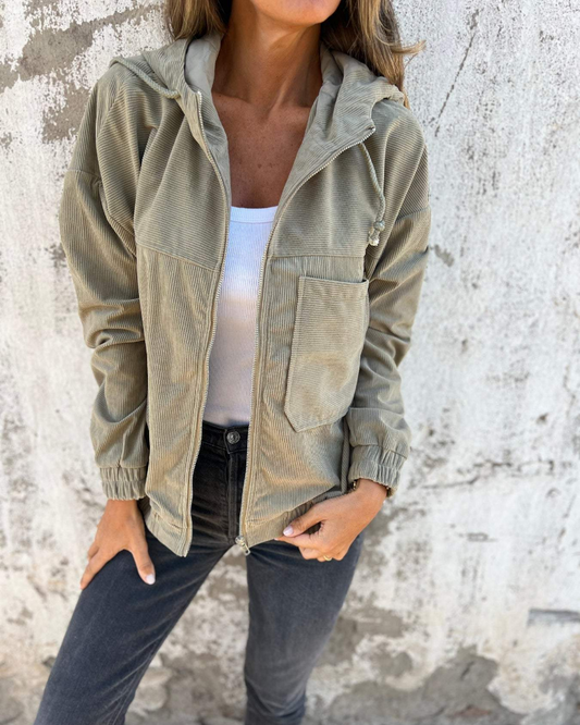 Selina – Damen Cordjacke mit Reißverschluss und Kapuze