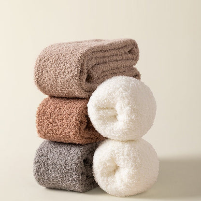 Mila – Flauschige Overknee-Socken für Damen