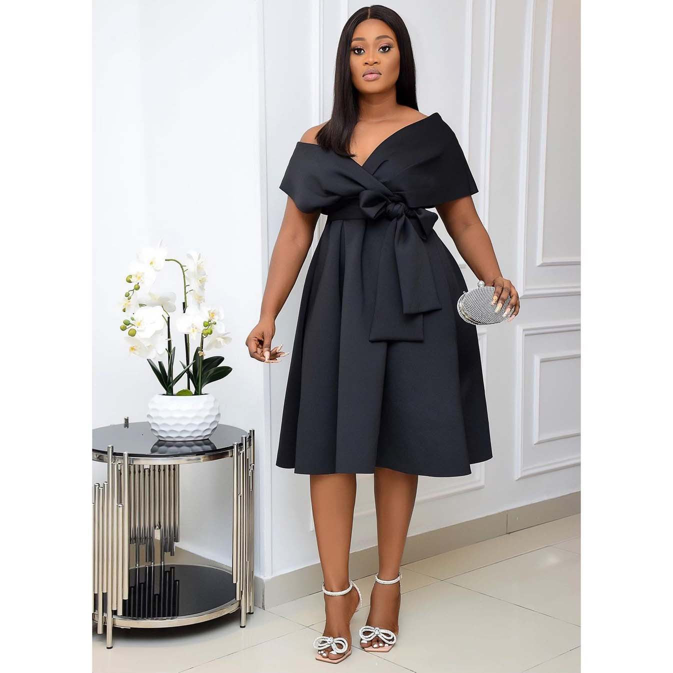 Ines | Elegante escote en V Vestido de noche slim-fit