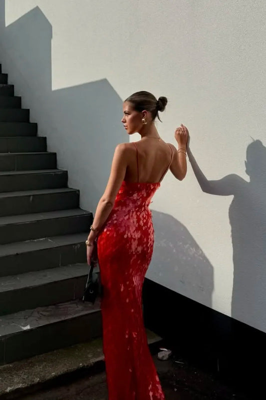 Camila - Damen Abendkleid mit Pailletten und tiefem Ausschnitt
